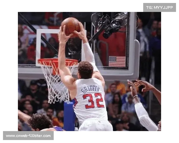 土耳其队巴尔加斯连扣得手将比赛拖入决胜局 展现惊人个人能力